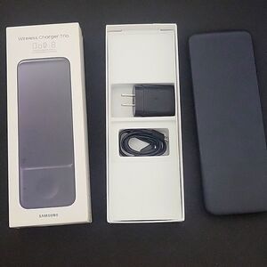 Samsung Wireless Charger "Trio"